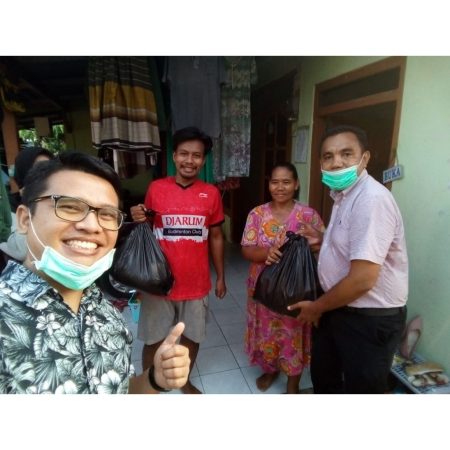 Pembagian Sembako Gratis di Jatibarang 2021